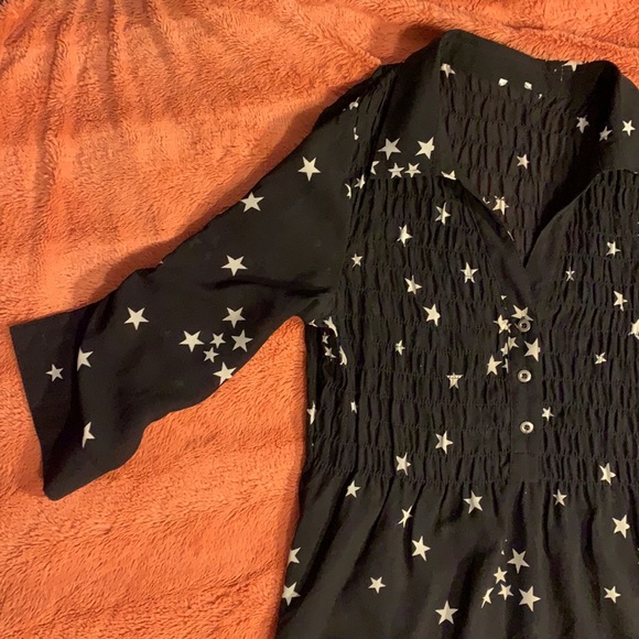 Black Sheer Dressy Top with white stars - fits SZ M - Picture 5 of 6